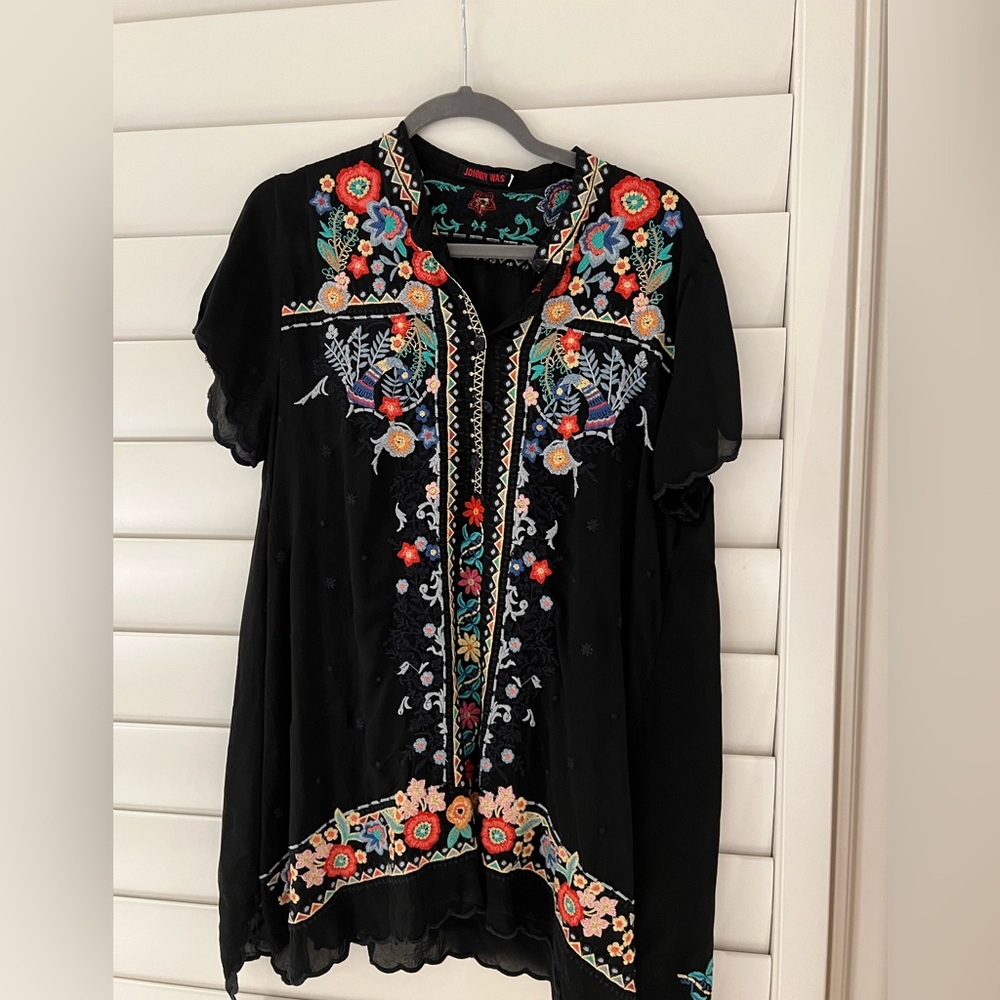 Johnny Was black embroidered blouse M